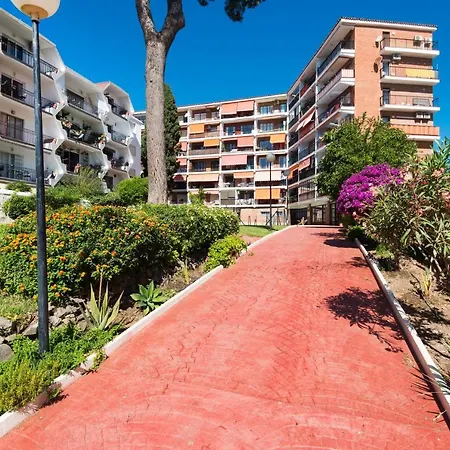 Апартаменти Relax City Center Flat