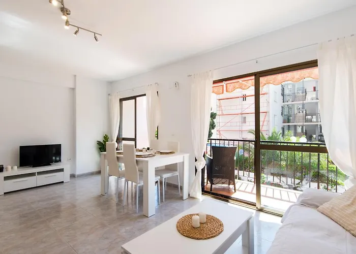 Relax City Center Flat * 托雷莫利诺斯